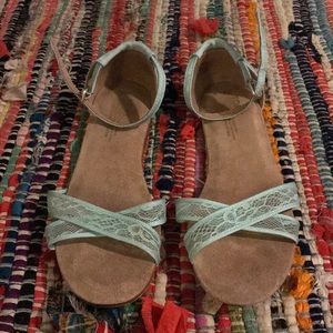 Like new TOMS sandals.